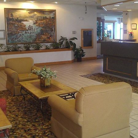 Days Inn Lake Norman 고르넬리우스 내부 사진