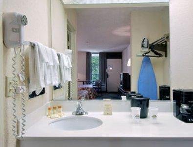 Days Inn Lake Norman 고르넬리우스 객실 사진