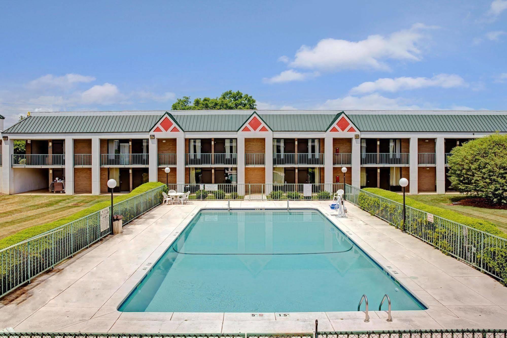 Days Inn Lake Norman 고르넬리우스 외부 사진
