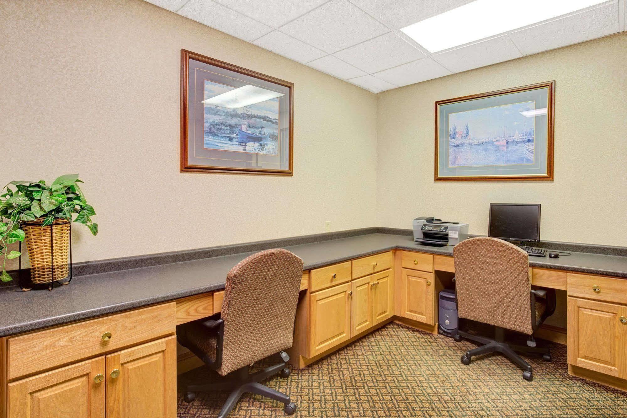 Days Inn Lake Norman 고르넬리우스 외부 사진